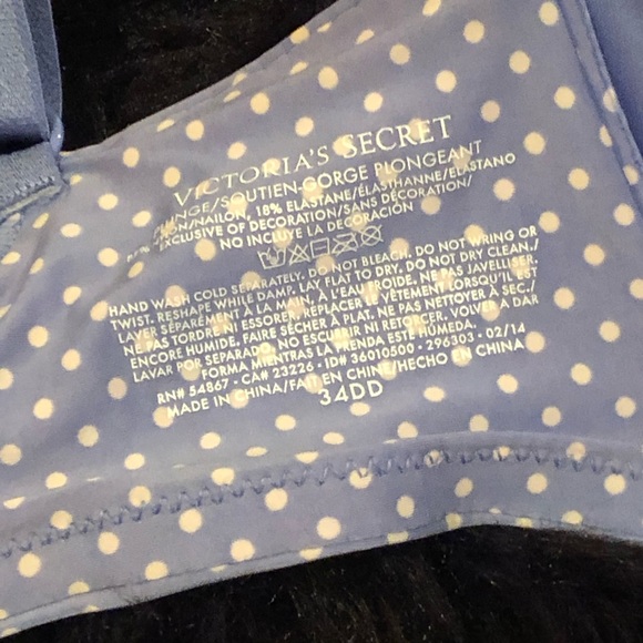 VS Bra - Picture 2 of 3